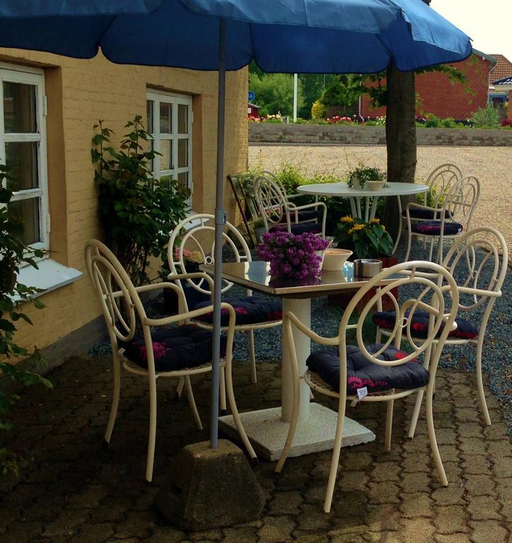 Solyst Kro- Restaurant Og Hotel I/S Обенро Экстерьер фото